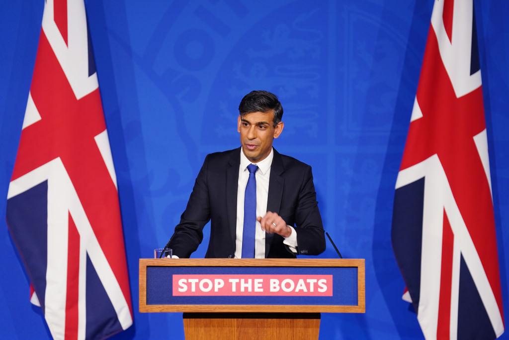 UK Report: Four in Five Detained Immigrants Released, Not Deported