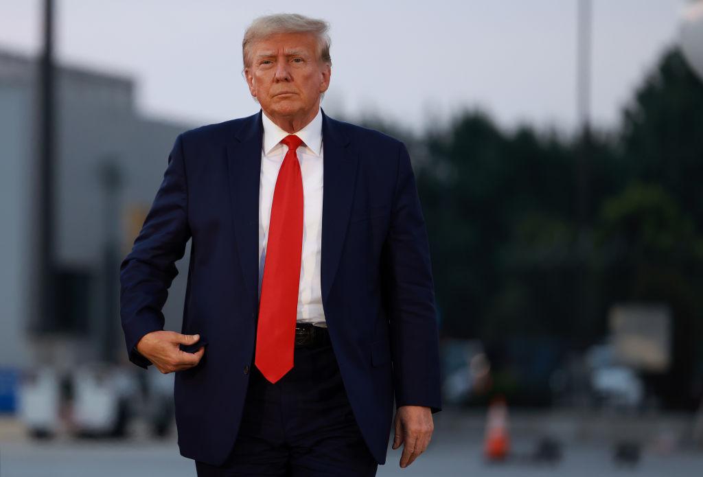 Trump Seeks to Dismiss Election Interference Cases