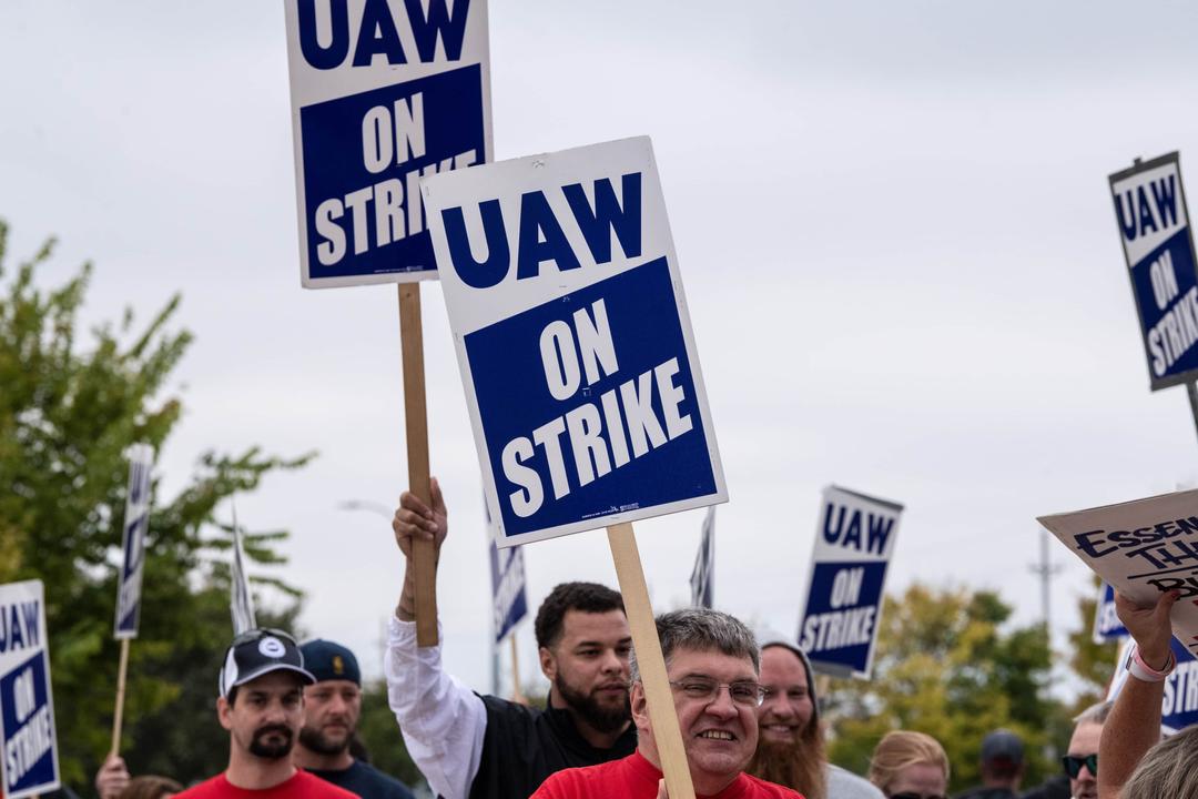 UAW Expands Strike to Stellantis Pickup Truck Plant