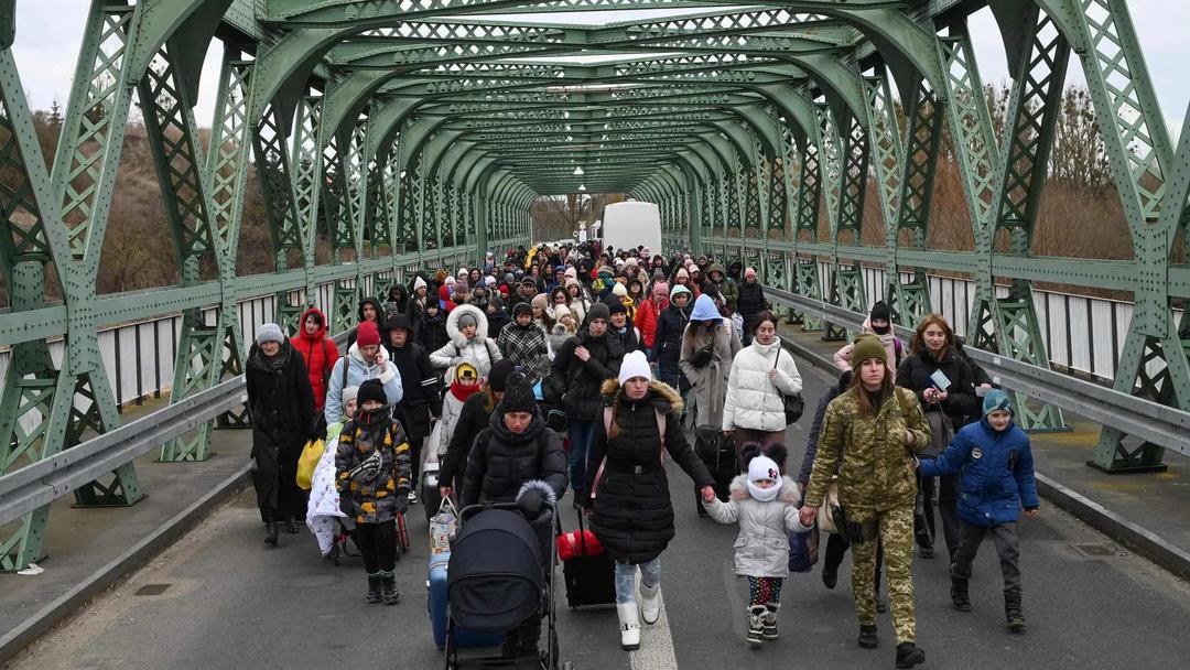 UN: Ukraine's 4M Refugees Exceed "Worst Case Scenario"