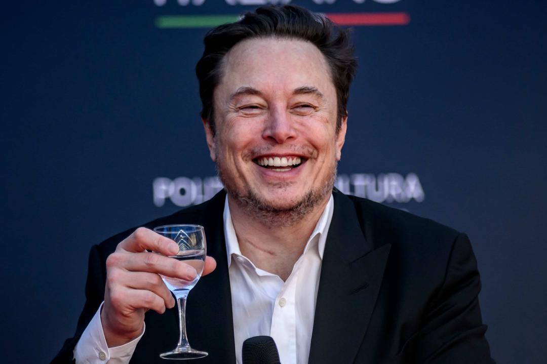 'RBG Award' Ceremony Canceled Over Objections to Musk, Murdoch