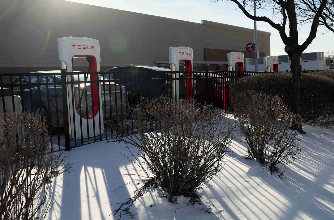 Tesla Settles Autopilot Crash Lawsuit