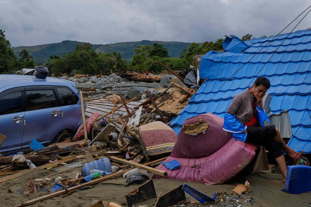 Indonesia: Cold Lava, Flash Floods Kill Over 40