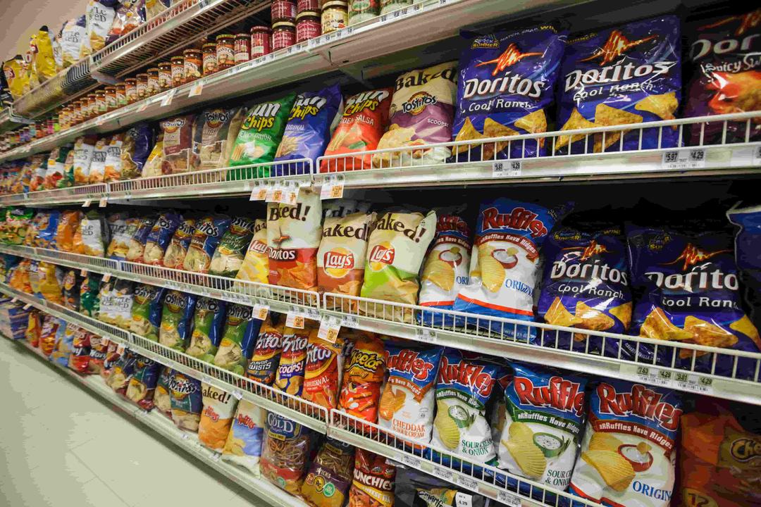 Scientist Says 'Ultra-Processed Foods'  Need Tobacco-Style Warning Labels