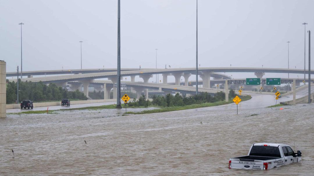 Beryl Batters Texas, Leaves Nearly 3M Without Power