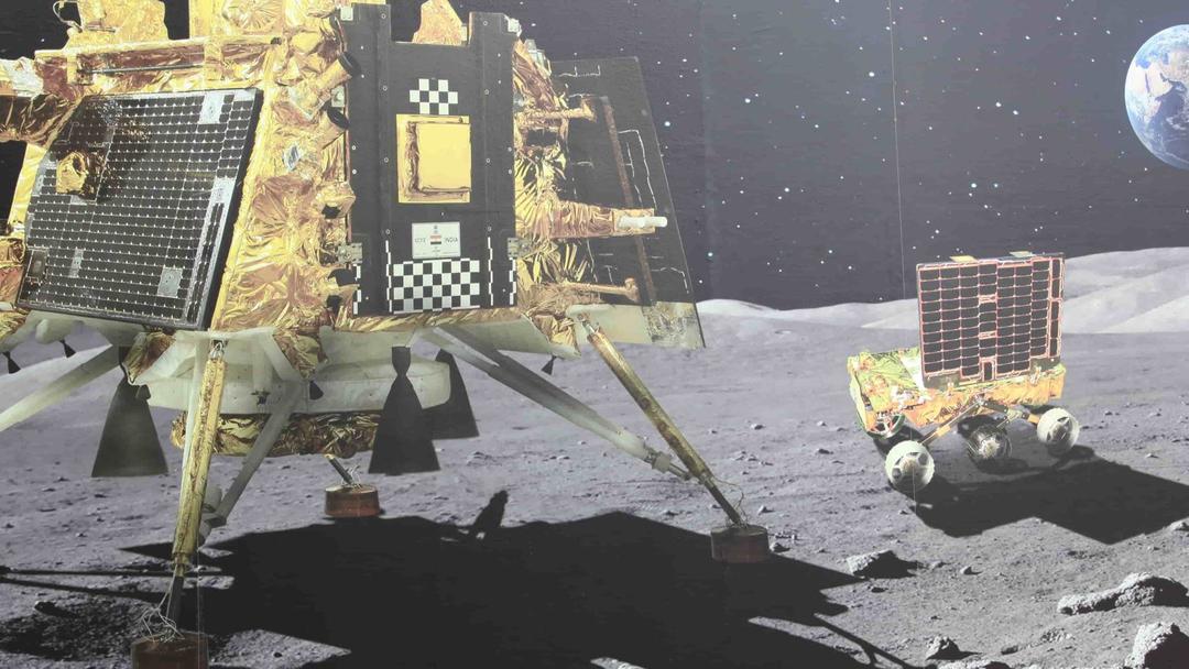 India's Lunar Mission Finds Remnants of Magma Ocean on Moon