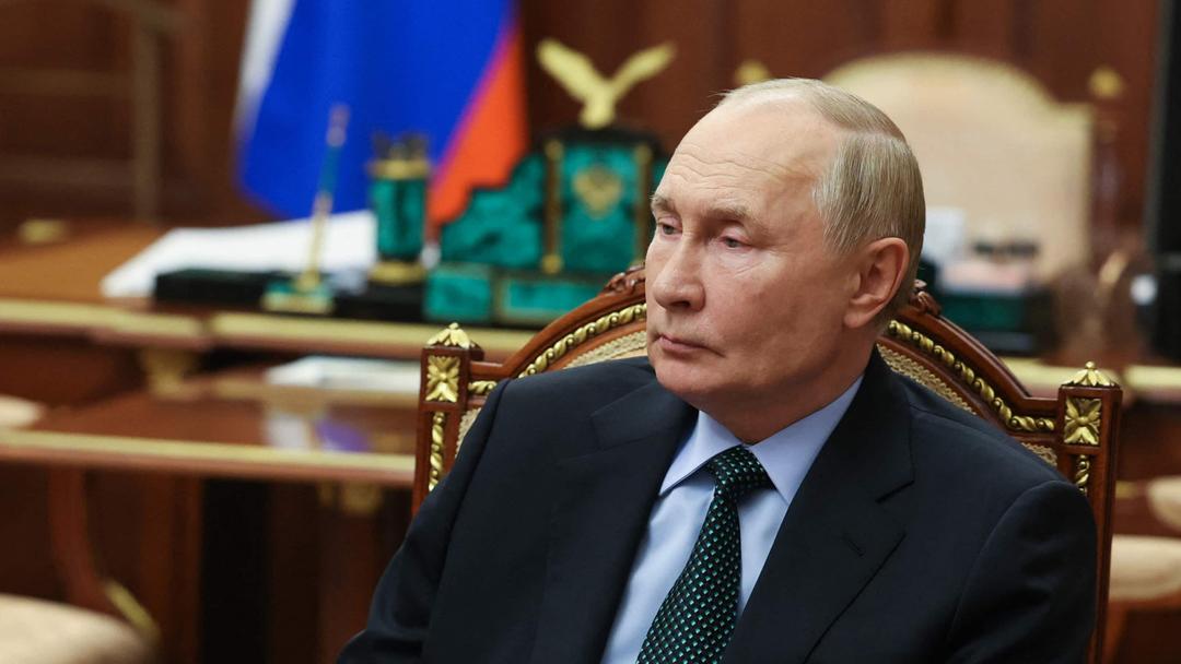 Putin Suggests Targeting Kyiv With New Hypersonic Missile