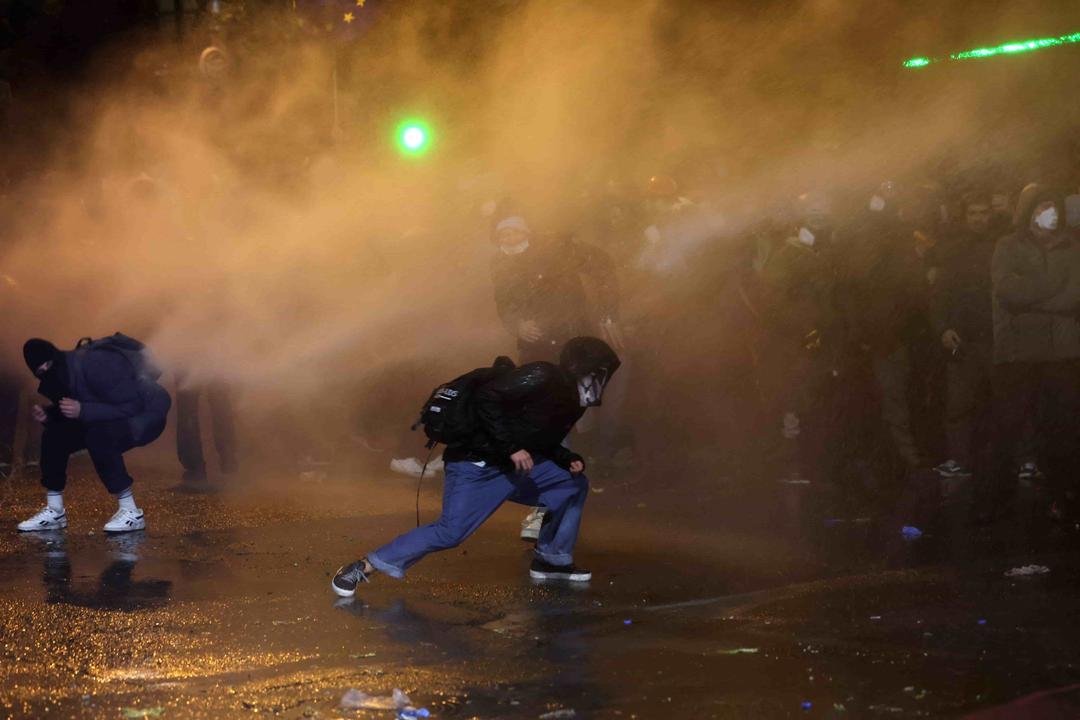 Georgia: Protesters Clash with Police After Govt. Suspends EU Membership Talks