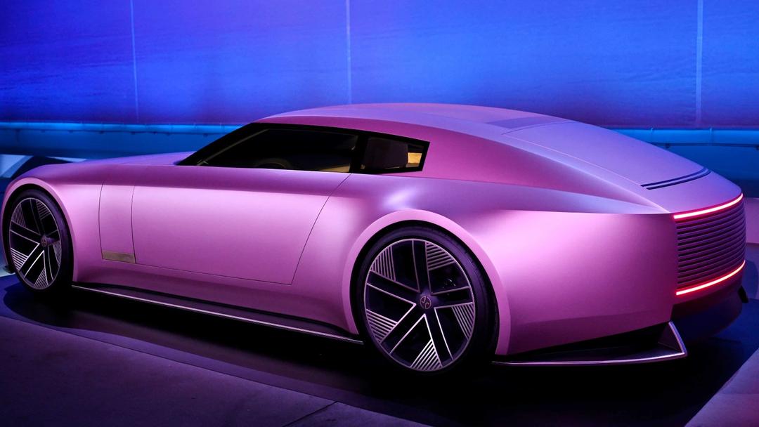 Jaguar Unveils 'Miami Pink' and 'London Blue' EVs