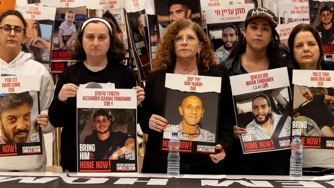 Report: IDF's Actions Likely Influenced Hamas' Killing of Six Hostages