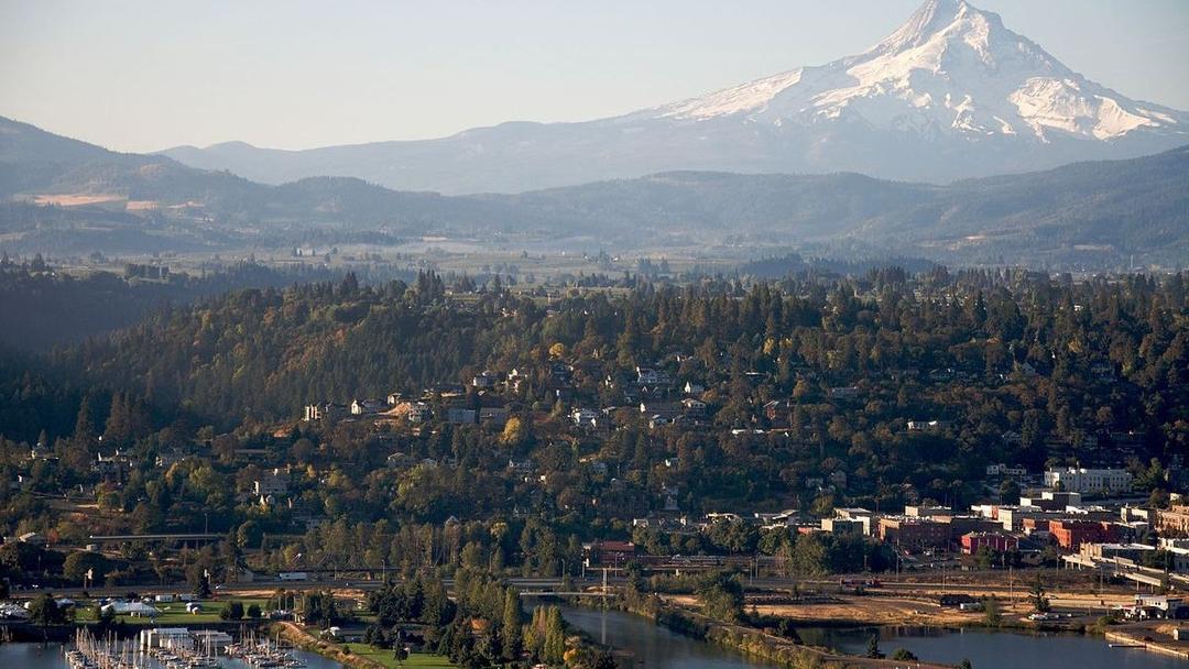 Oregon Wildfire Forces Evacuations, Closes Interstate 84