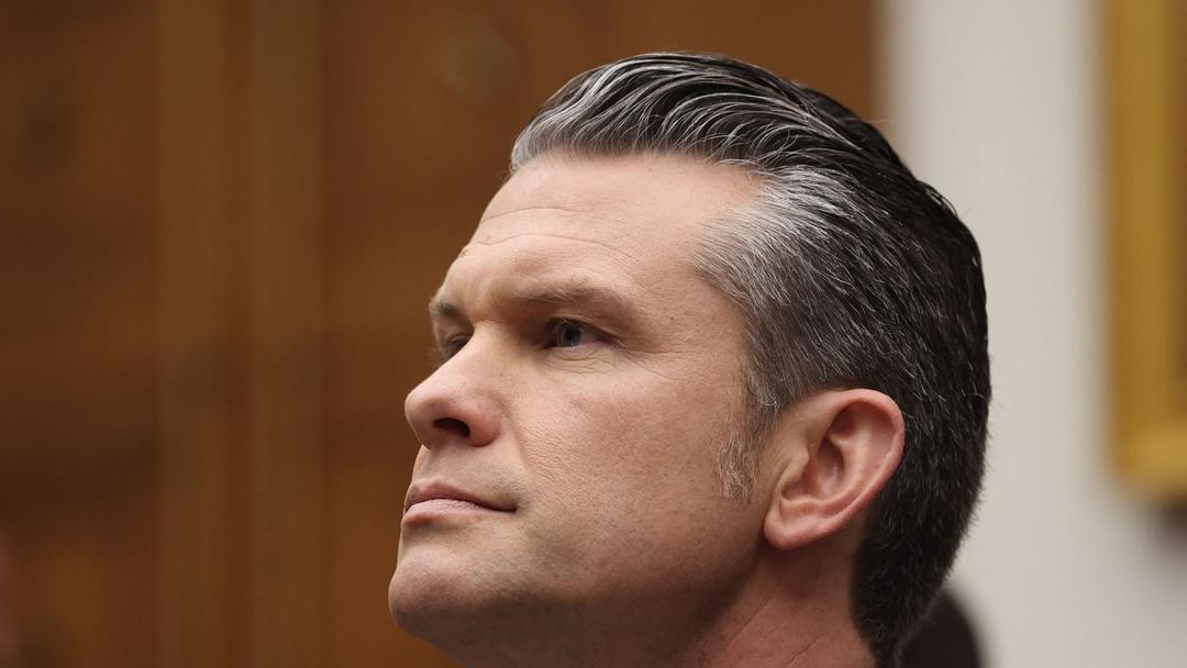Hegseth Suggests Pentagon Has Greenland, Panama Invasion 'Contingency' Plans