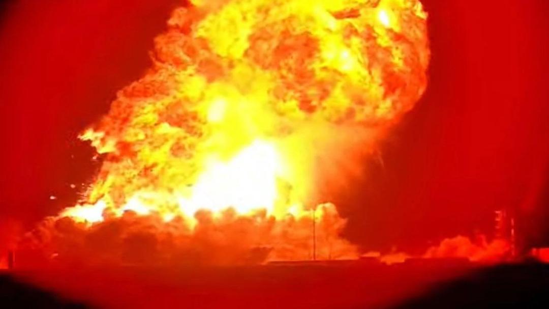 SpaceX Starship Explodes in Static Fire Test Before Tenth Flight