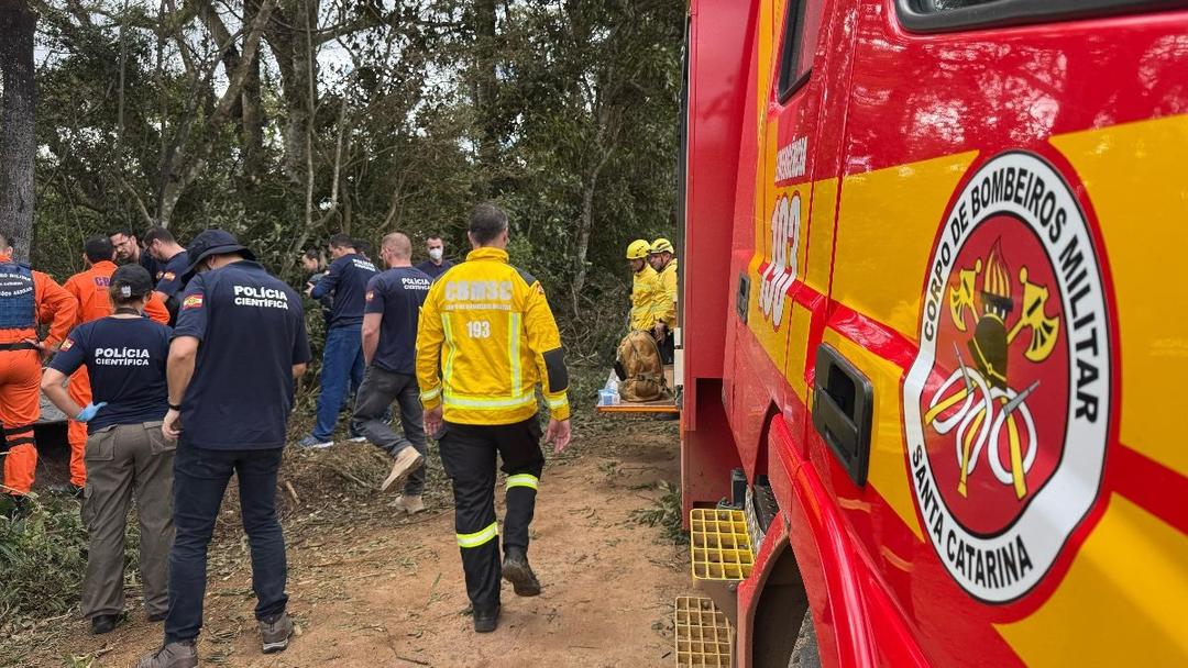 8 Killed, 13 Injured After Hot-Air Balloon Crashes in Brazil