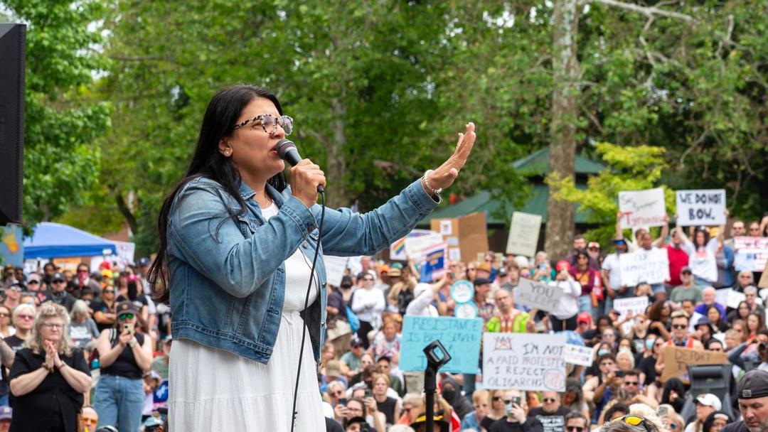 Democratic Lawmakers Urge Trump Admin to Close Guantánamo