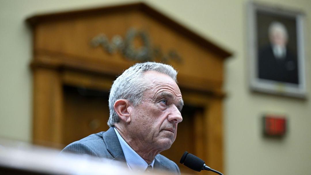 Medical Groups Sue Kennedy Over COVID Vaccine Policy Changes