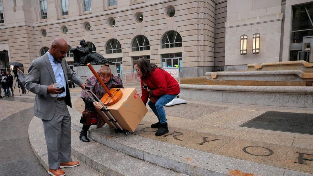 SCOTUS Lifts Lower Court Block on Federal Layoffs
