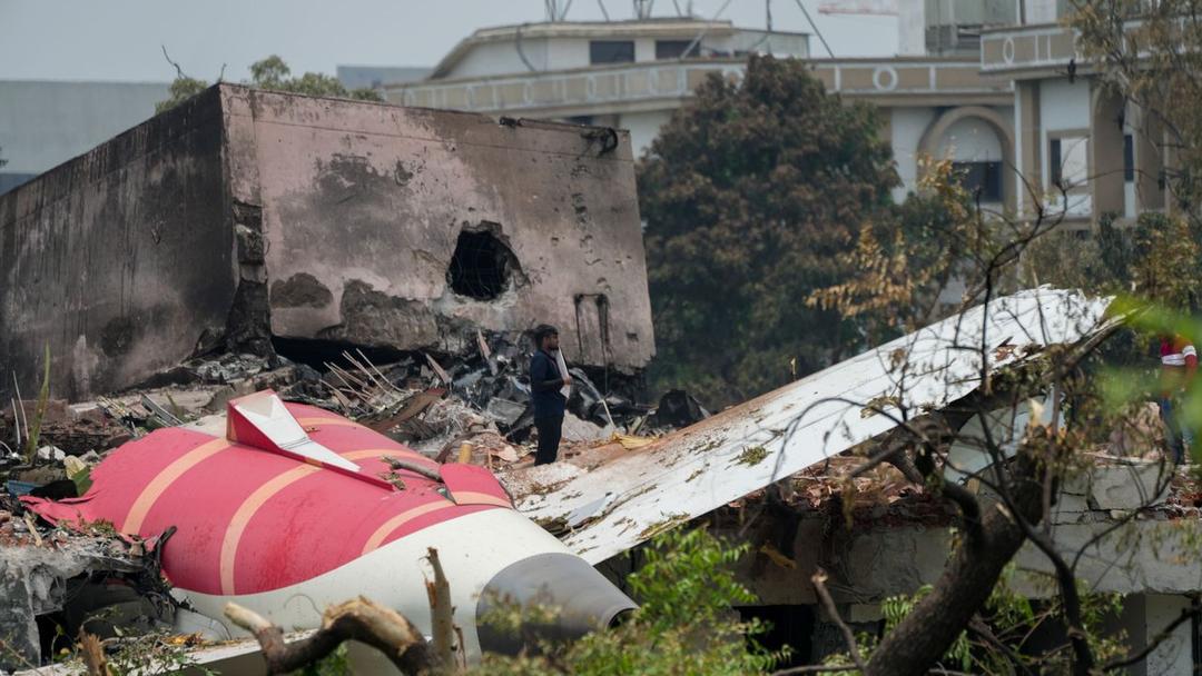 Air India Crash: Probe Focuses on Boeing Jet's Fuel Switches