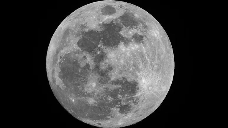 Scientists Extract Water, Oxygen From Moon Soil
