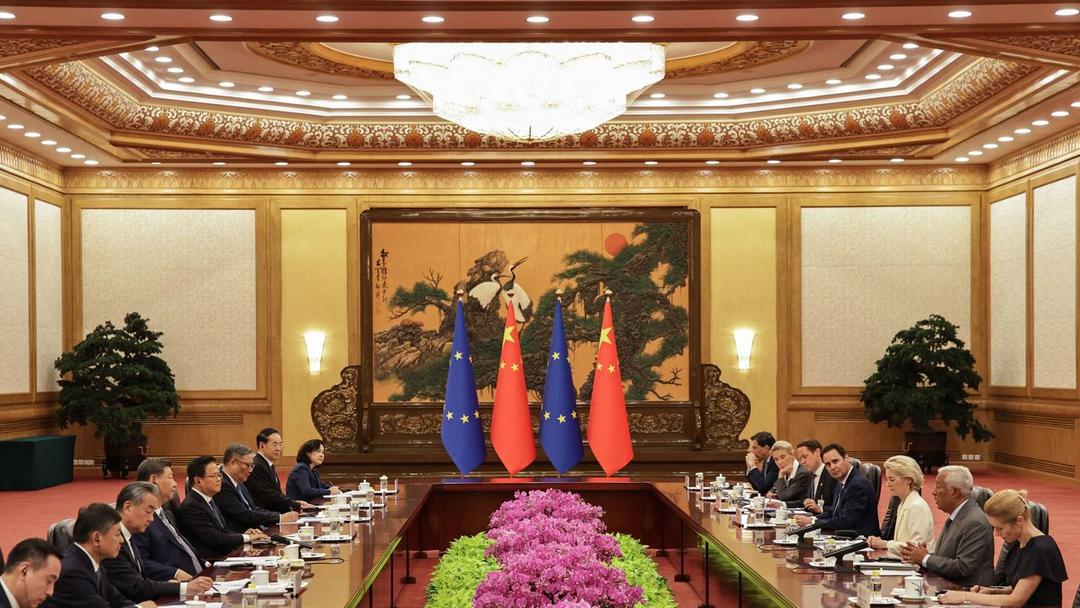 China, EU Hold Summit in Beijing