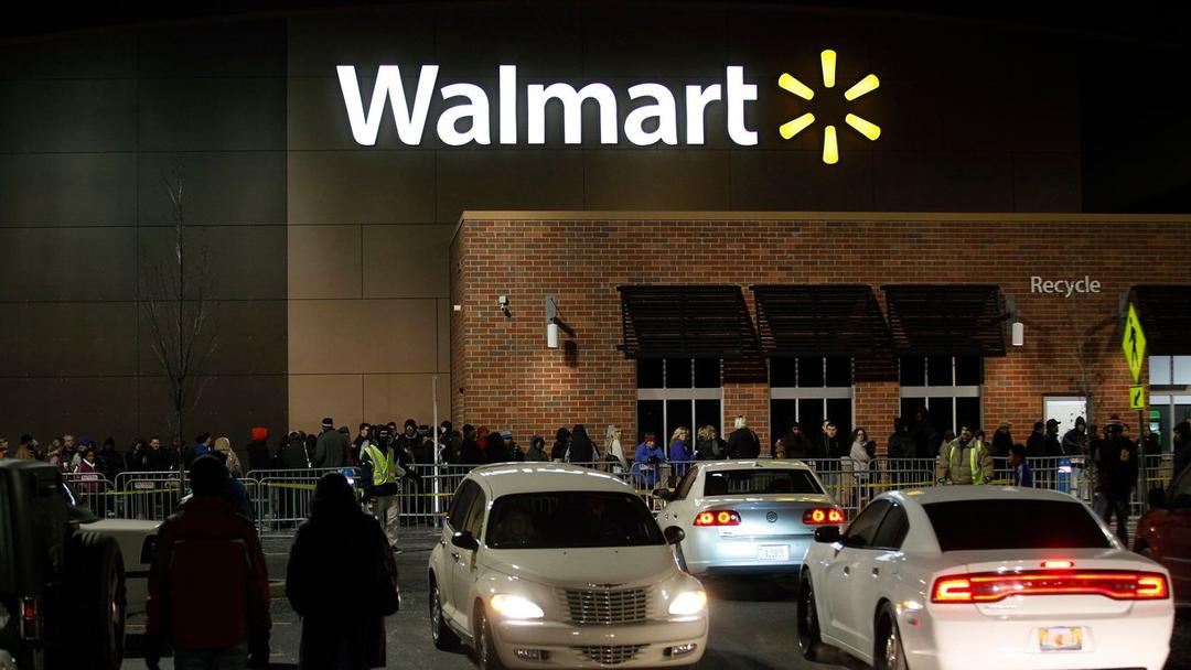 11 Stabbed at Michigan Walmart; Suspect in Custody