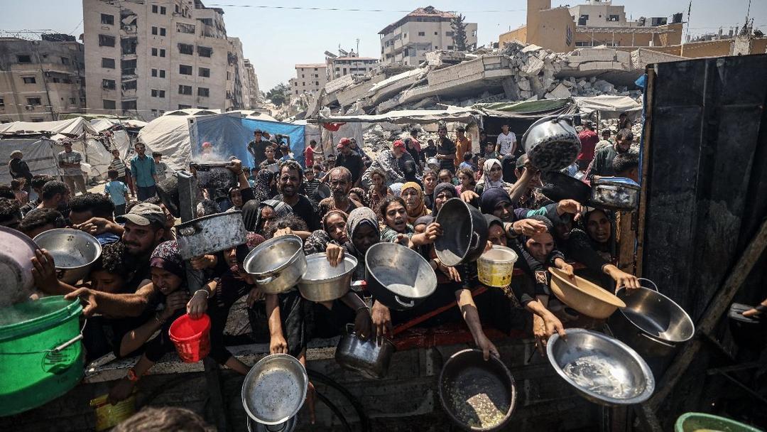 Israel Announces Daily Tactical Pause in Gaza Fighting