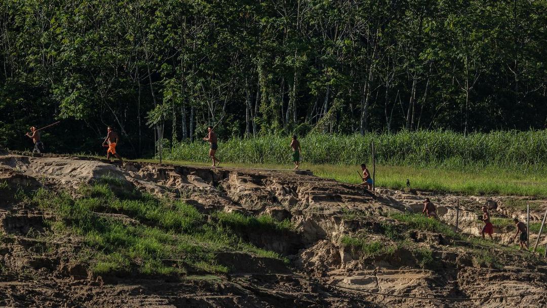 Report: Missionaries Using Bible-Preaching Devices to Secretly Evangelize Remote Amazon Tribes