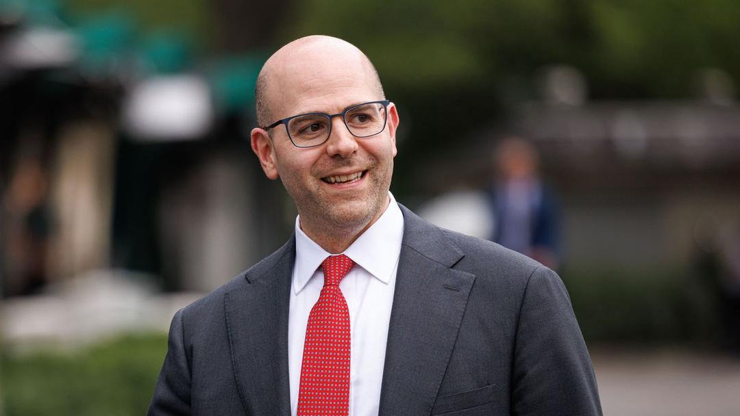 Trump Nominates Miran to Fed Board in Temporary Role