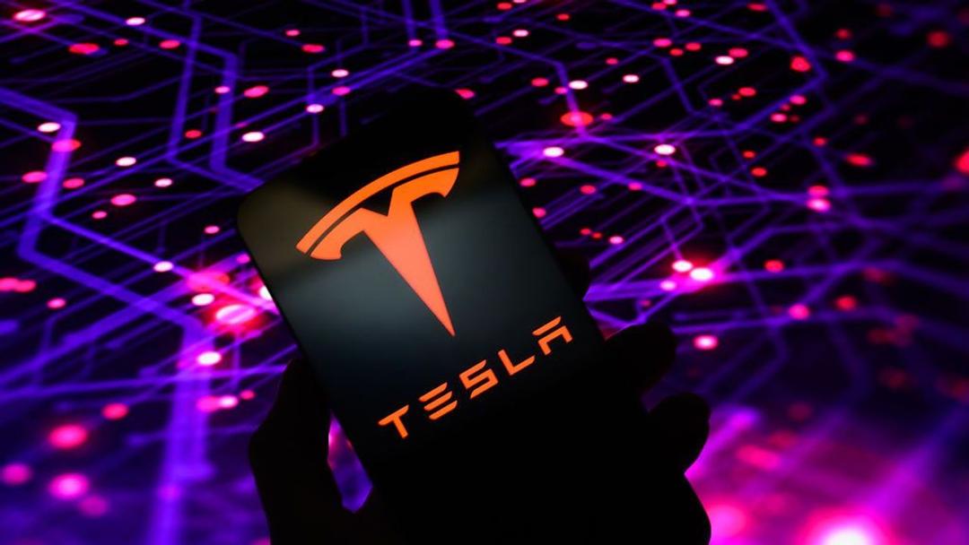 Tesla Shuts Down Dojo Supercomputer Team, Shifts AI Strategy