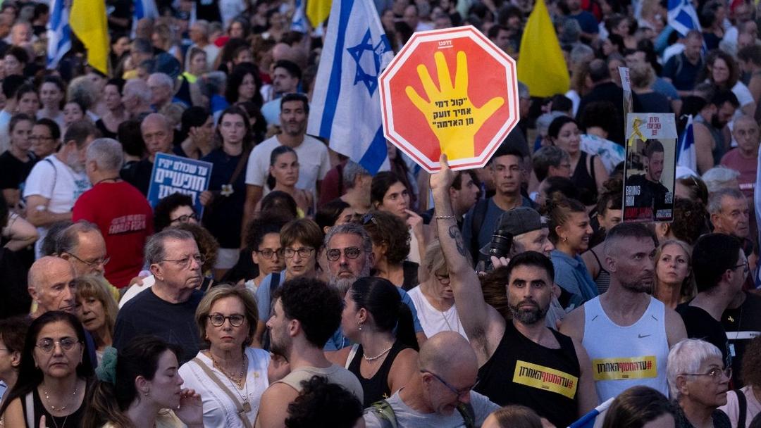 Massive Israeli Strike Demands Hostage Deal, End to Gaza War