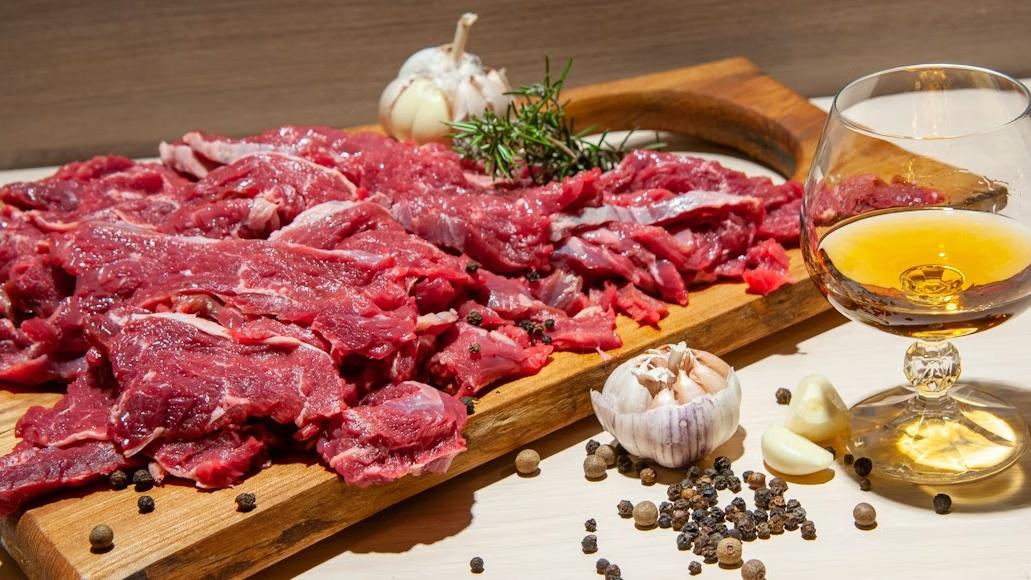 Canadian Study Finds Animal Protein Not Linked to Higher Death Risk