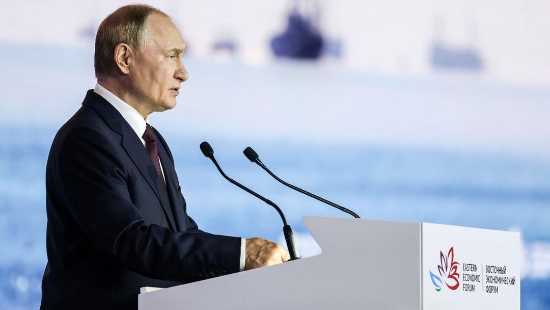Putin Says Western Troops in Ukraine Would be 'Legitimate Targets'