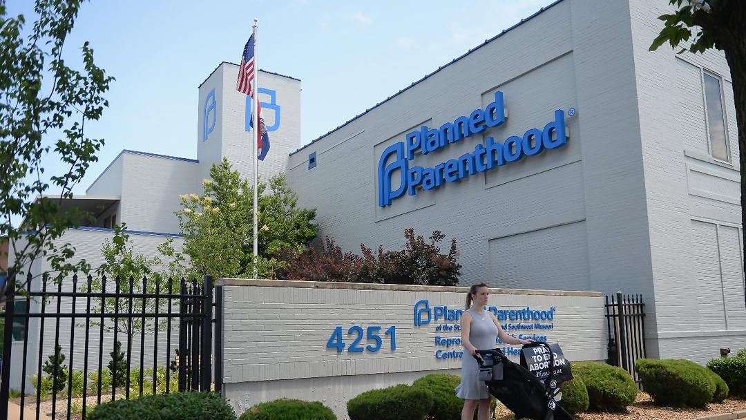 Appeals Court Allows Trump Admin to Block Planned Parenthood Medicaid Funds