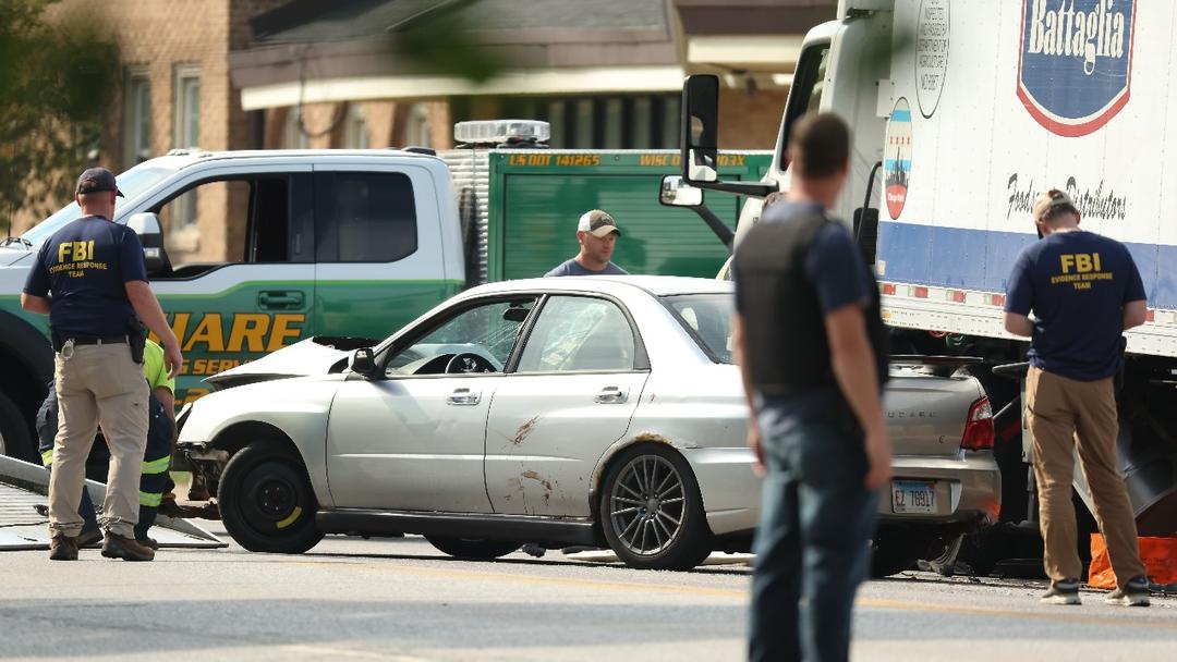 Driver Fatally Shot After Dragging and Injuring ICE Officer During Traffic Stop Near Chicago