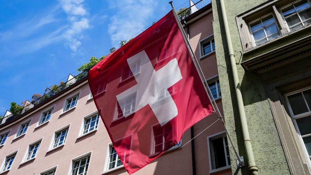 Switzerland Narrowly Approves Electronic ID Cards