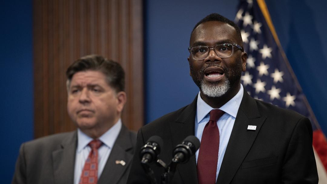 Trump Calls for Jailing Illinois Officials Over ICE Pushback