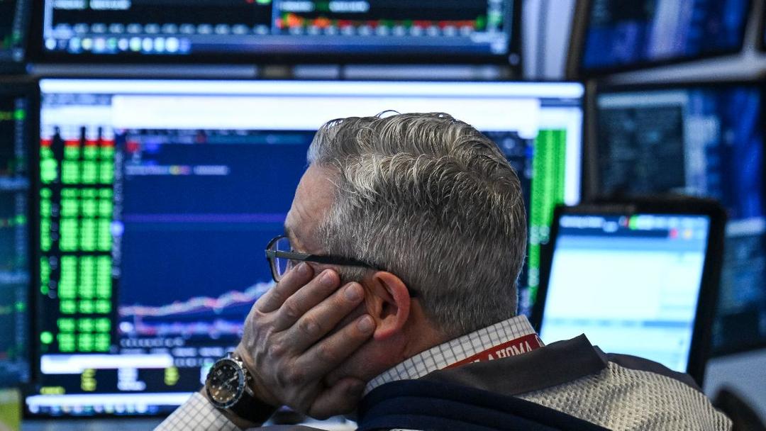 IMF Raises Global Growth Forecast, Cuts US Outlook for 2025
