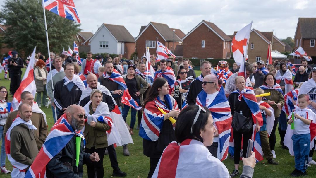 Tommy Robinson Case Reignites Discussion Over UK Terror Laws