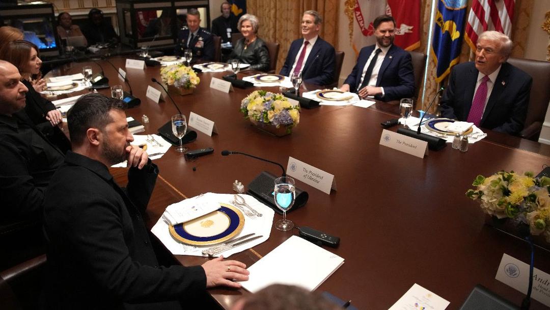 Reports: Tempers Flared at Trump-Zelenskyy Meeting