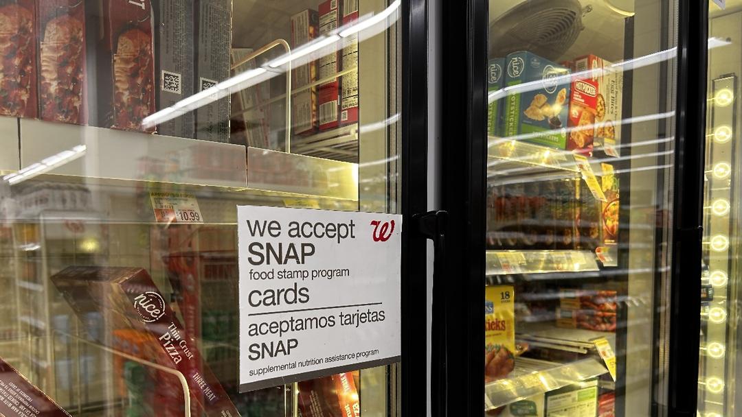 US: 42 Million Risk Losing Food Benefits in Ongoing Shutdown
