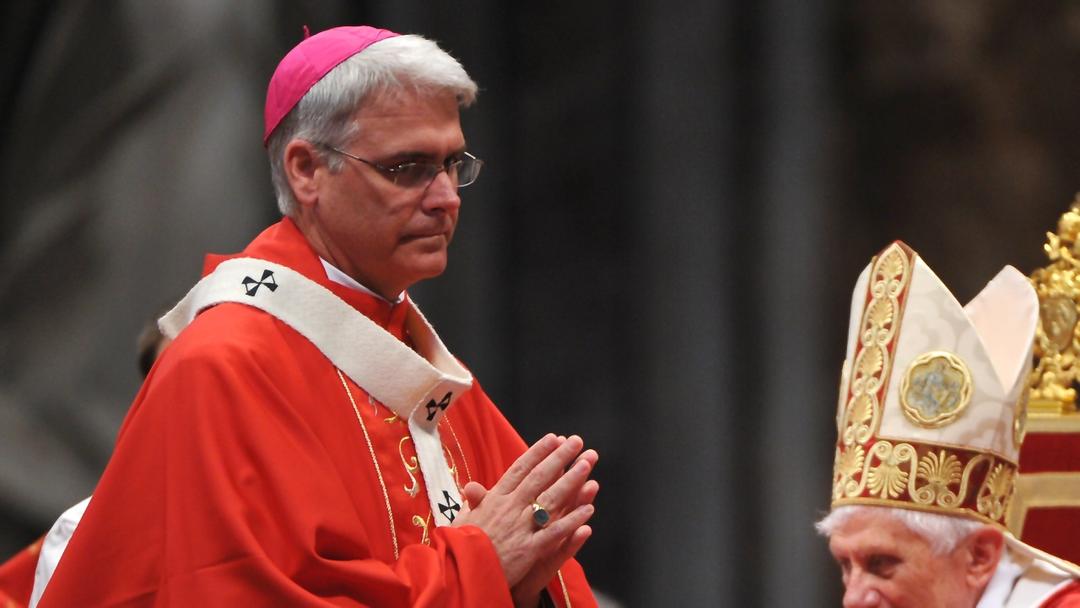 Archbishop Coakley Elected New US Catholic Bishops President