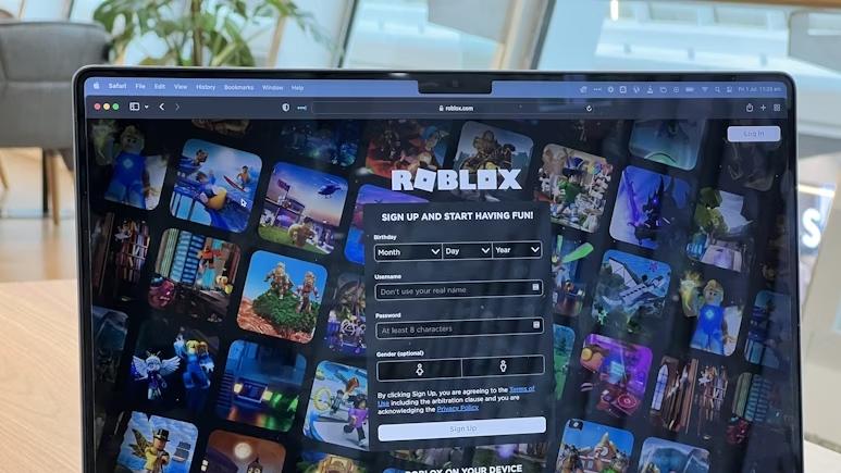 Roblox Starts Facial Age Verification for Chat Features